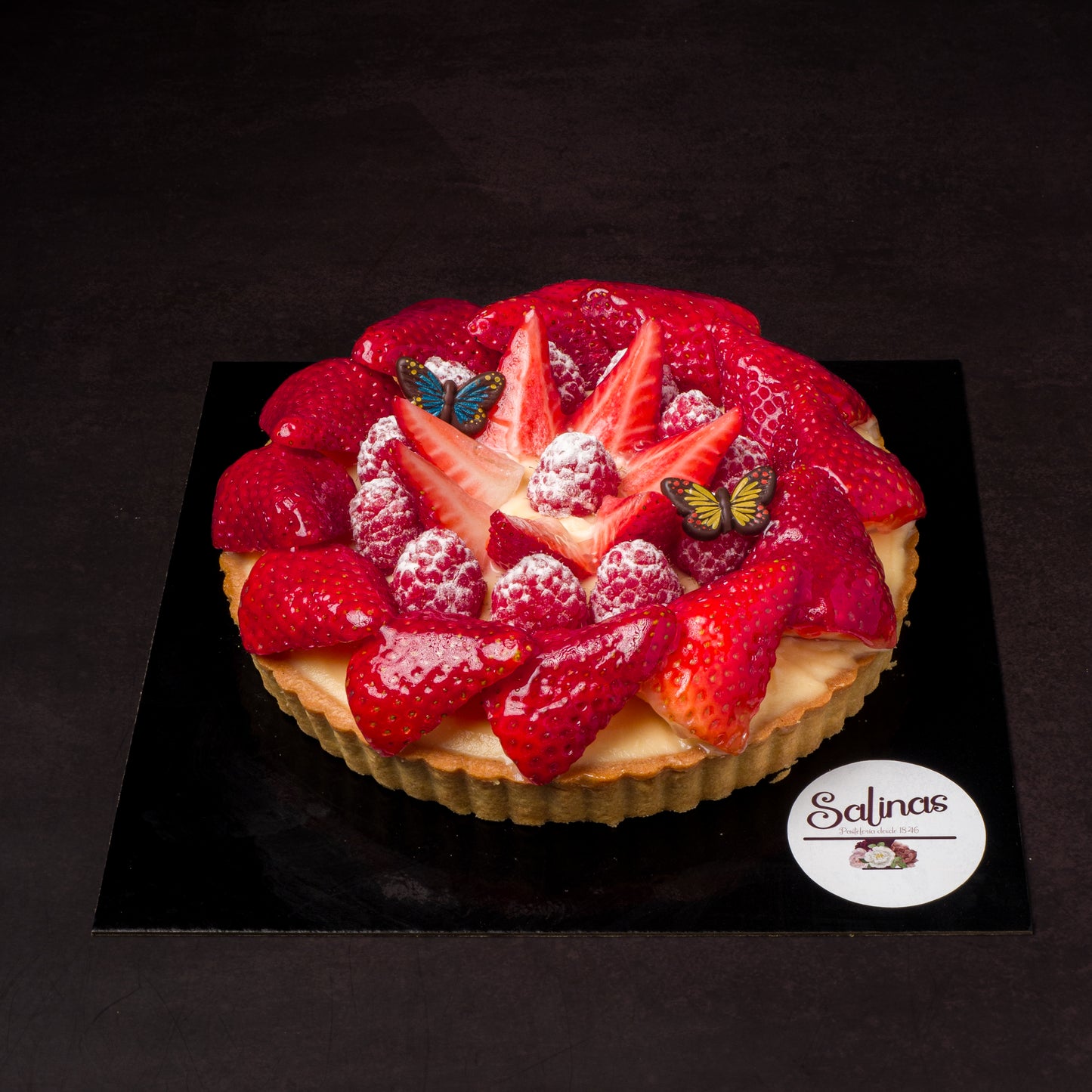 Tarta de Fresas y Crema Pastelera - Pastelerías Salinas